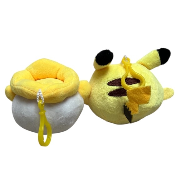 Pokemon Togepi & Pikachu Keychain Plush - Picture 3 of 5